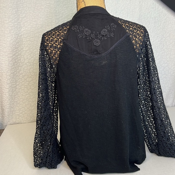 FREE PEOPLE SWEETEST THING LACE SLEEVES THERMAL TOP SMALL - Picture 7 of 16